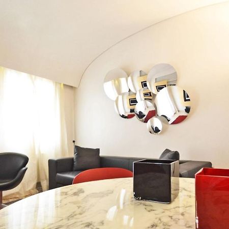Ai Bareteri Luxury Canal View Venedig Exteriör bild